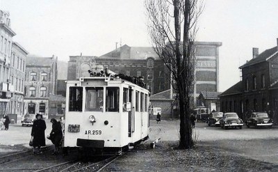 Le Tram de la gare de Statte à Forville