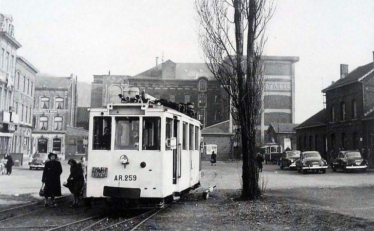 Le Tram de la gare de Statte à Forville