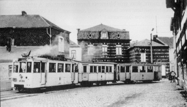 Le Tram venant de Statte se dirige vers le centre de Wanze