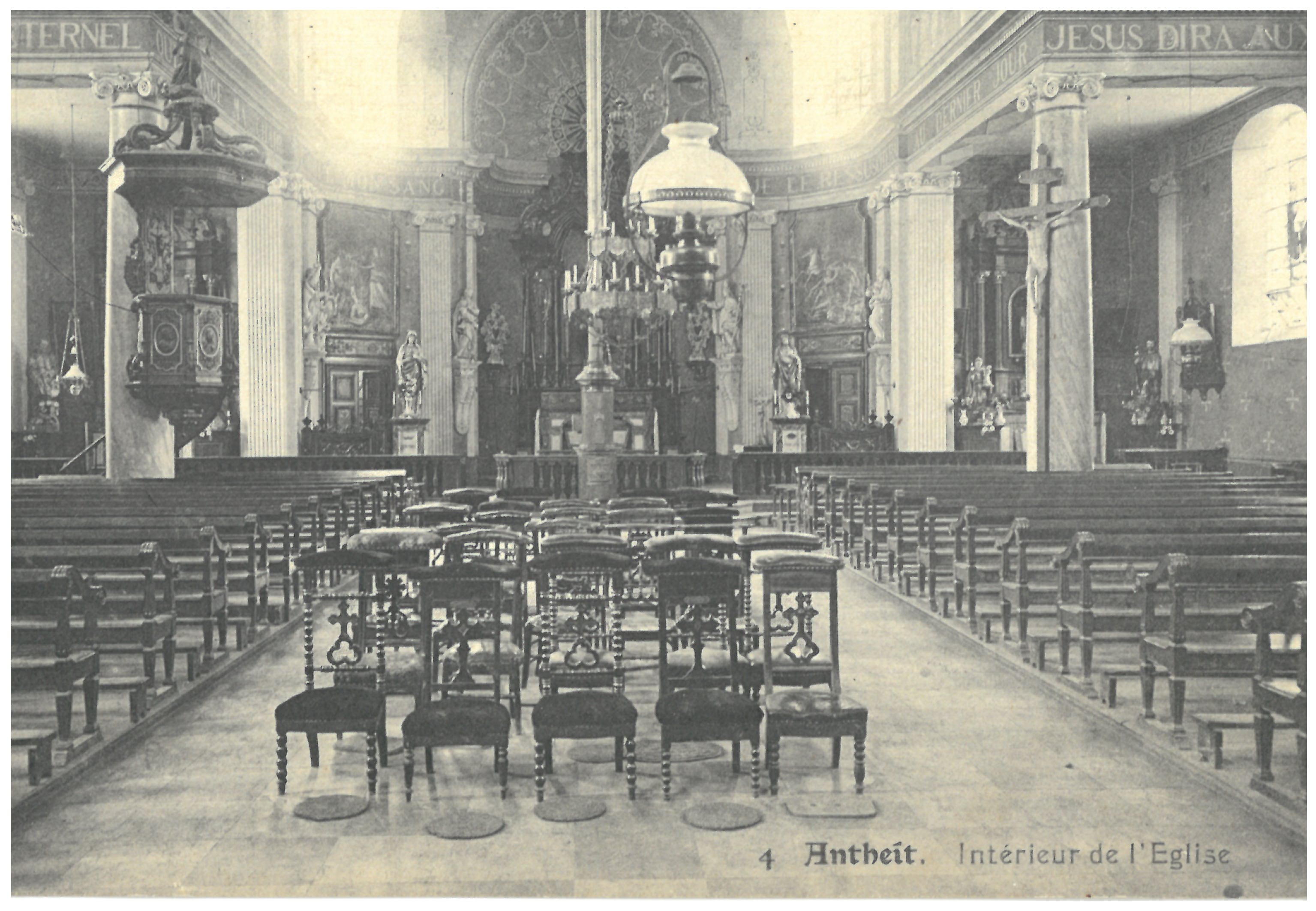 Intérieur de l'Eglise d'Antheit