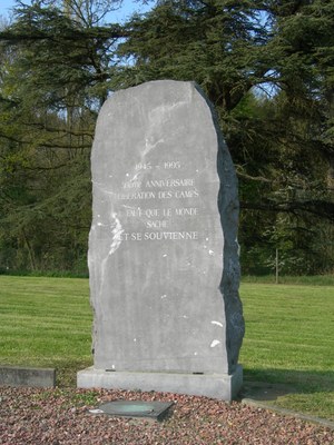 Monument commémoratif du 50 ième anniversaire de la libération des camps - Bas-Oha