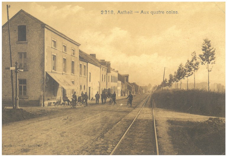 Rond point Paul Delvaux, chaussée de Tirlemont
