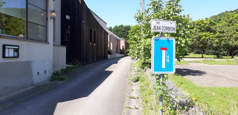 Rue Jean Corbion à Bas-Oha