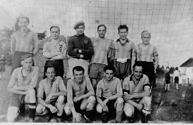 Vinalmont Football Club