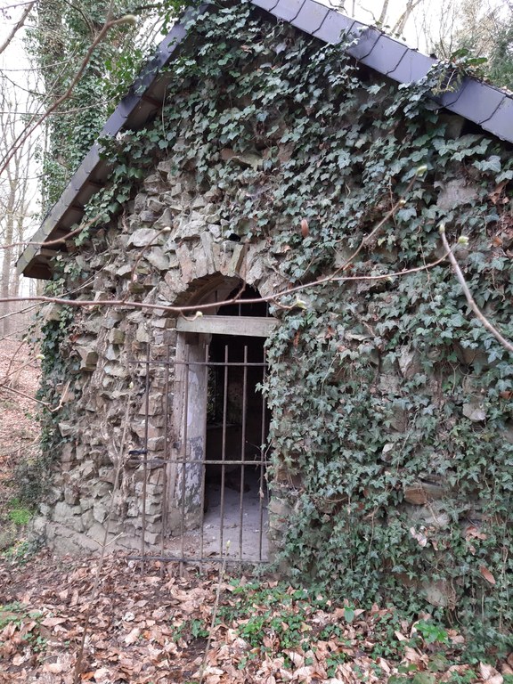 Maison de l'Ermite, sur le territoire du château de Laminne à Bas-Oha