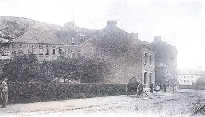 Ancienne carte postale de l'Ecole du Sacré Coeur